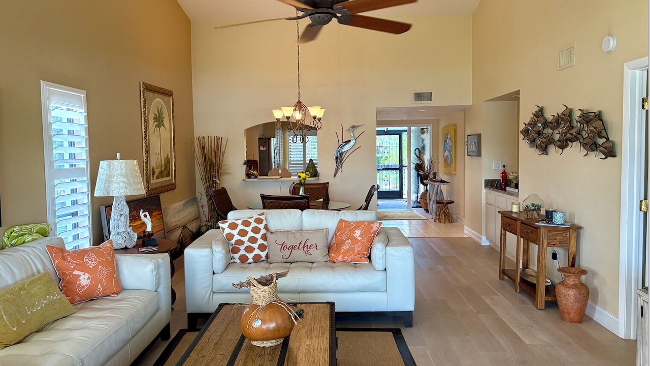 Photo of Livingroom in Kings Lake