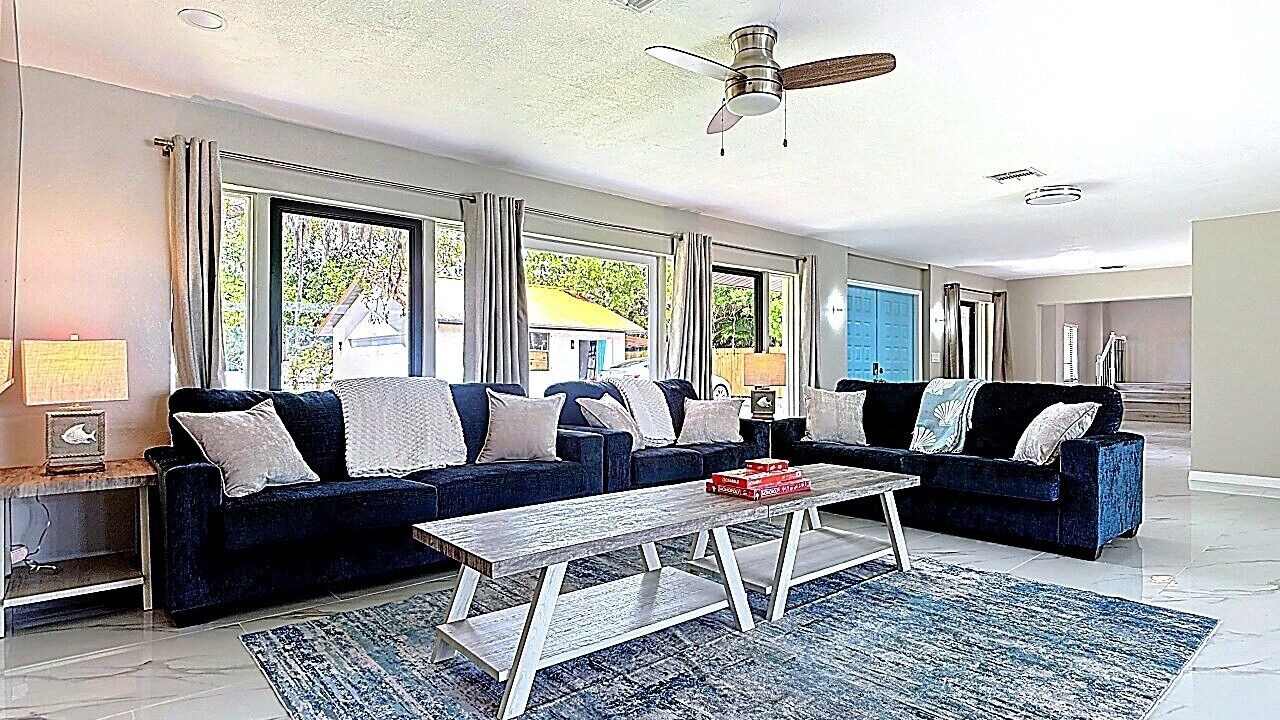 Photo of Livingroom in Charlotte Harbor