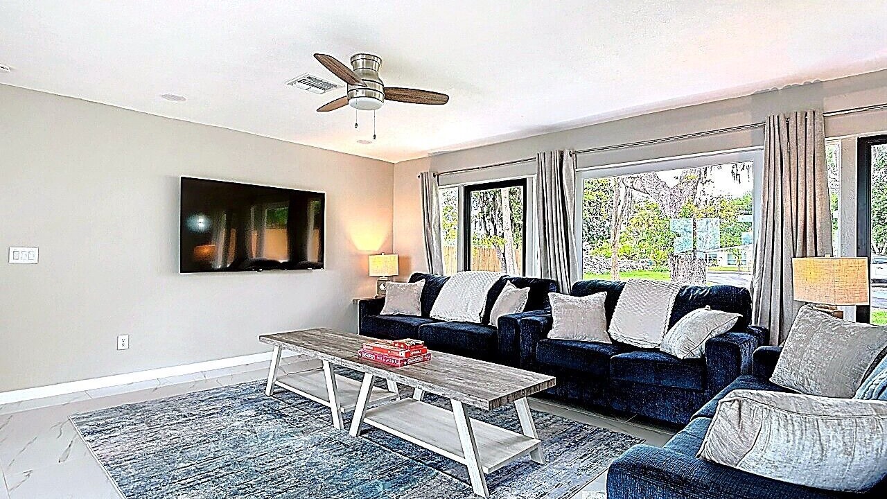 Photo of Livingroom in Charlotte Harbor
