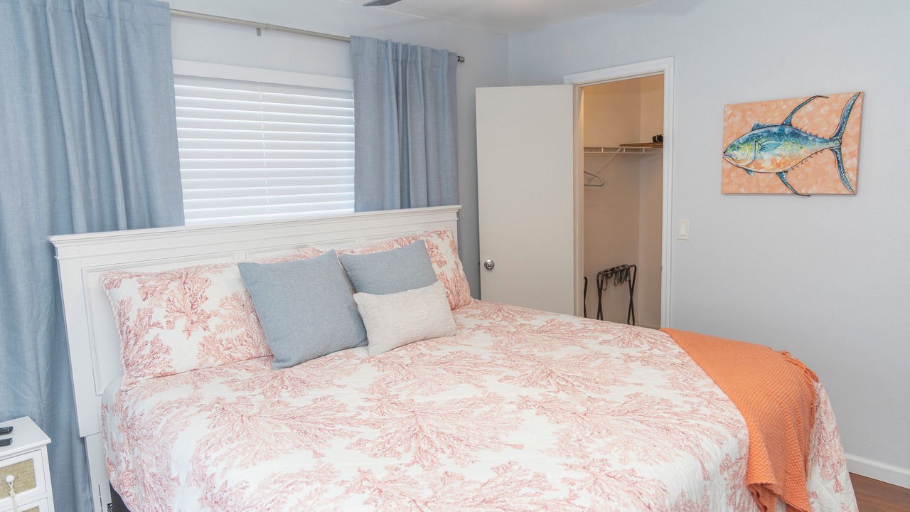 Photo of Bedroom in Englewood South