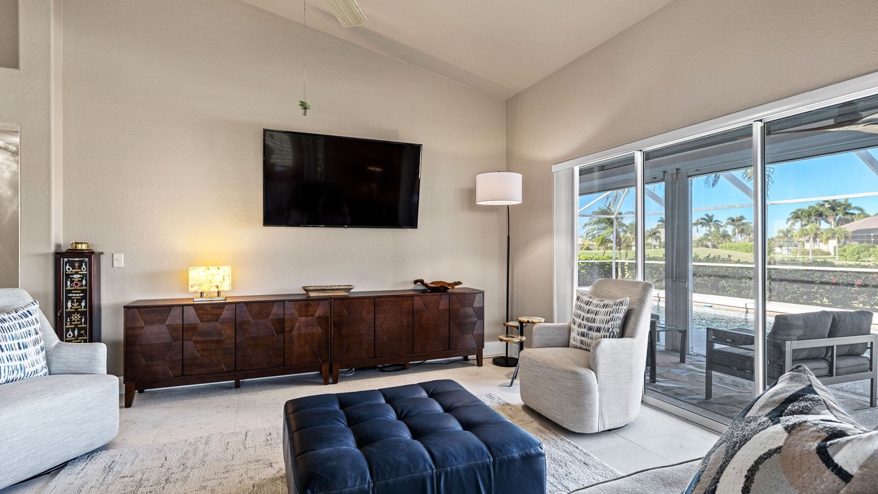 Photo of Livingroom in Burnt Store Marina