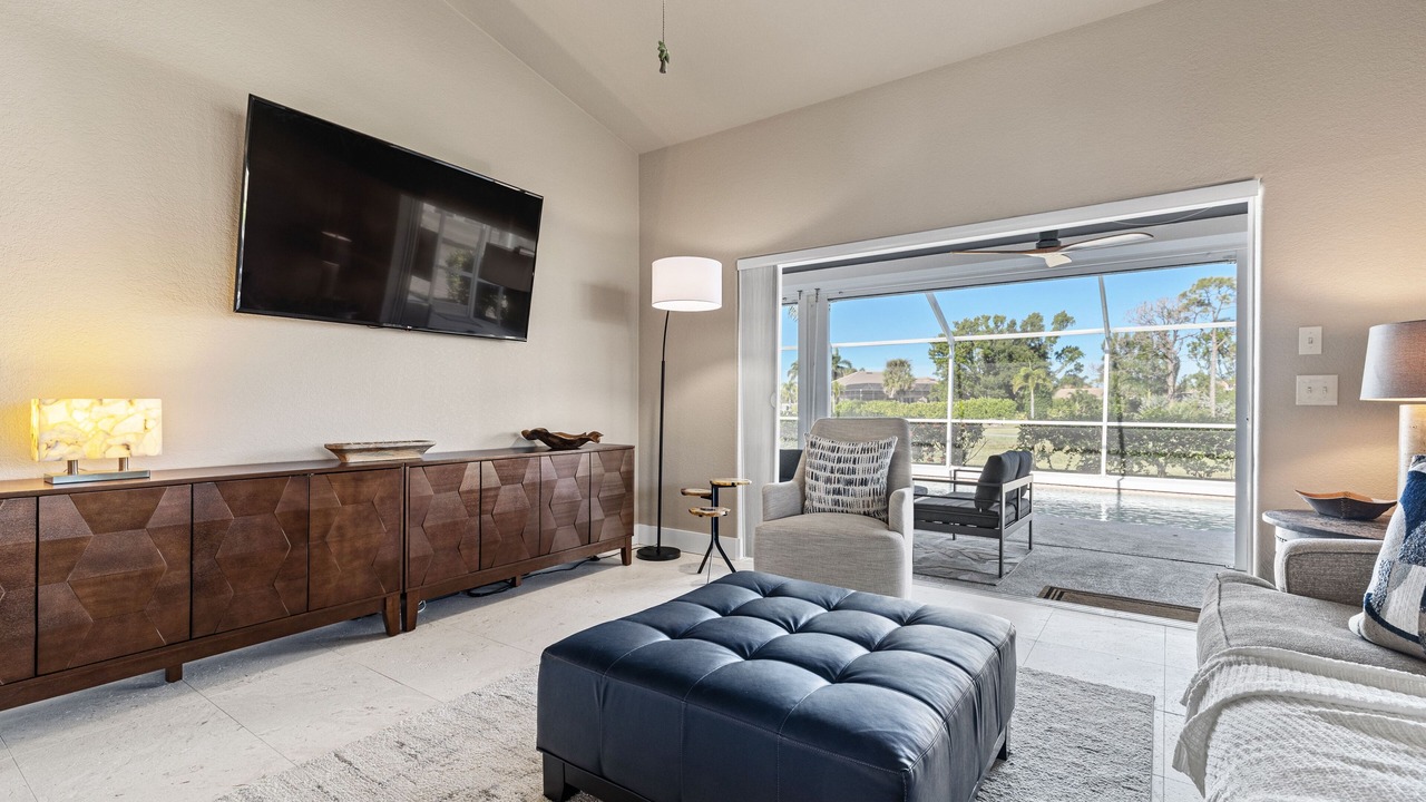 Photo of Livingroom in Burnt Store Marina
