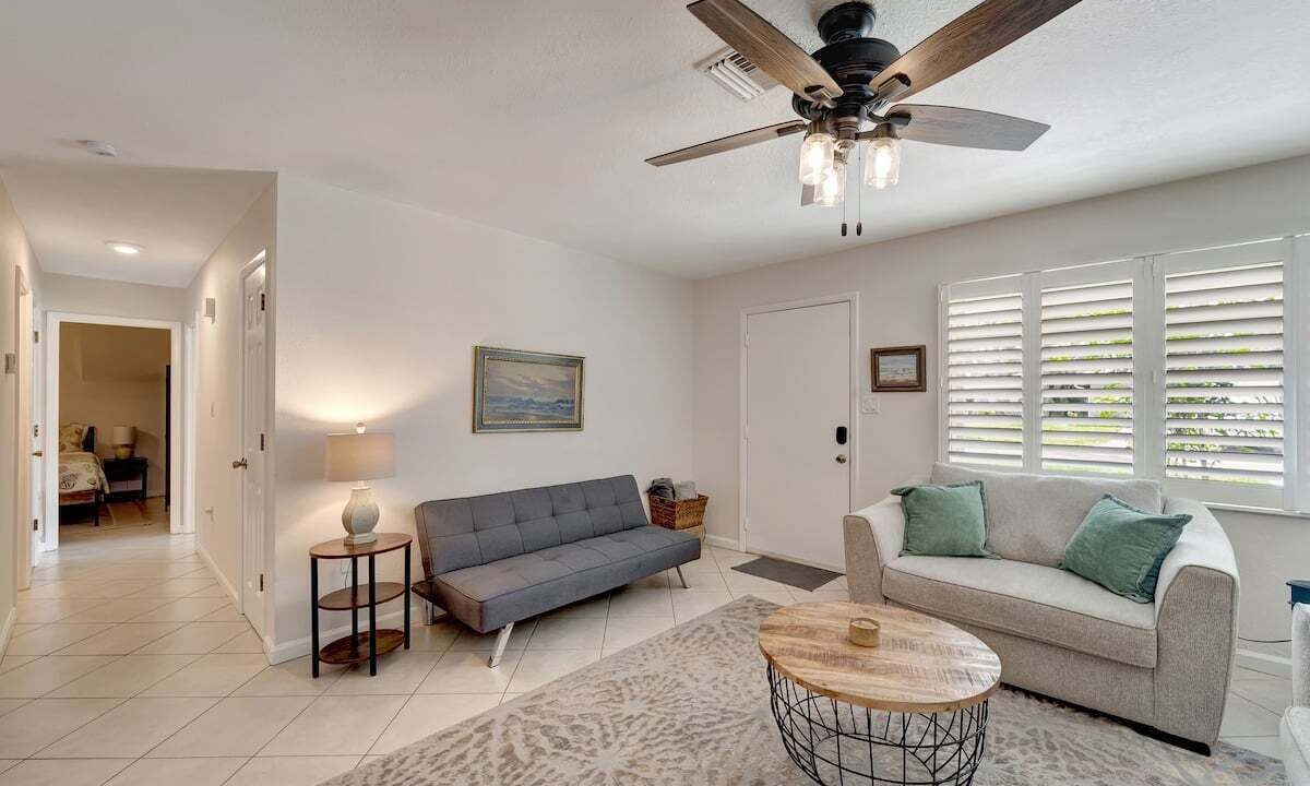 Photo of Livingroom in Sarasota Springs