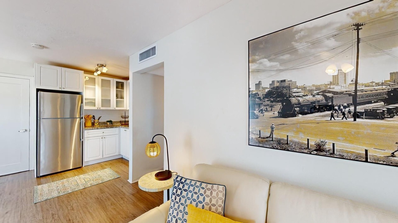 Photo of Livingroom in Palmetto Bay