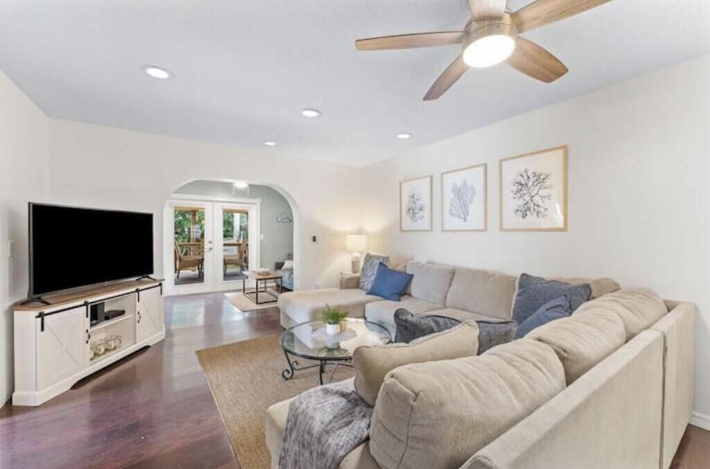 Photo of Livingroom in Safety Harbor