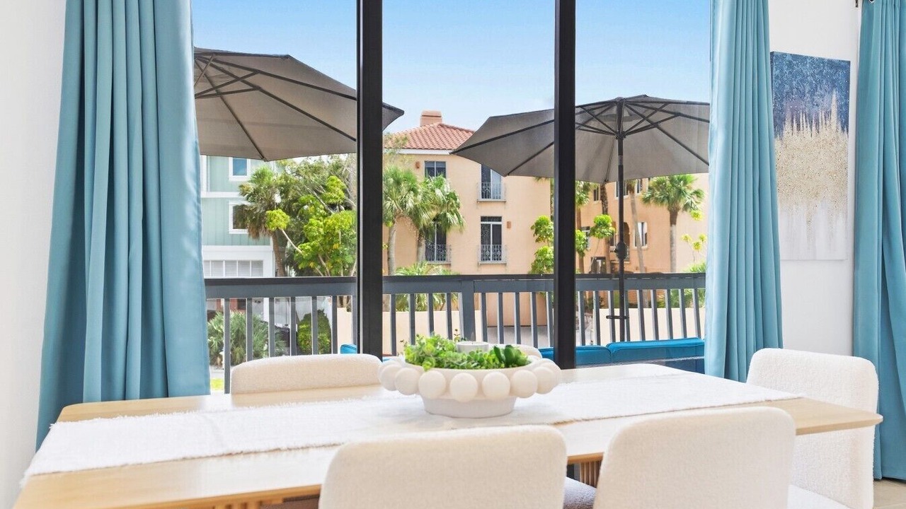 Photo of Bedroom in Siesta Key Village