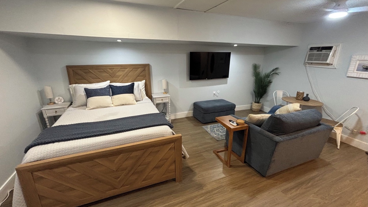 Photo of Bedroom in San Carlos Park