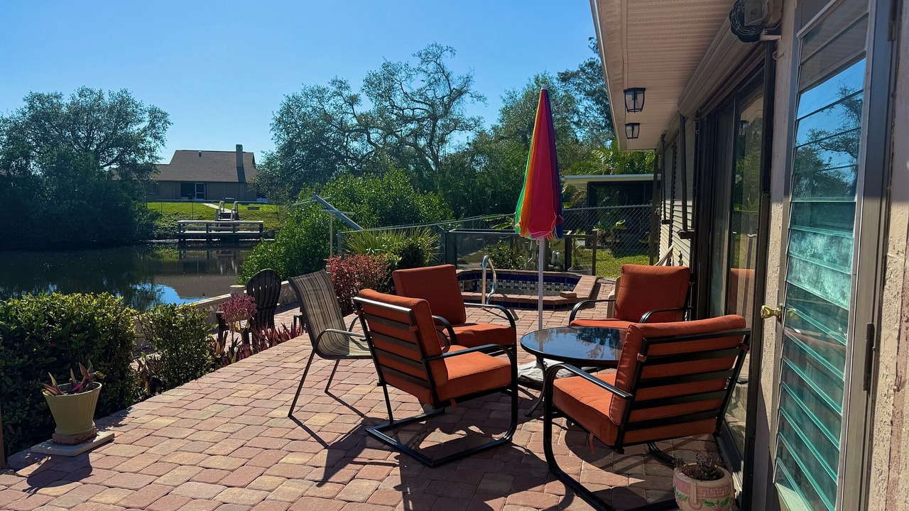Photo of Patio Balcony in Warm Mineral Springs