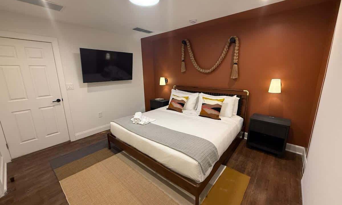 Photo of Bedroom in Davie