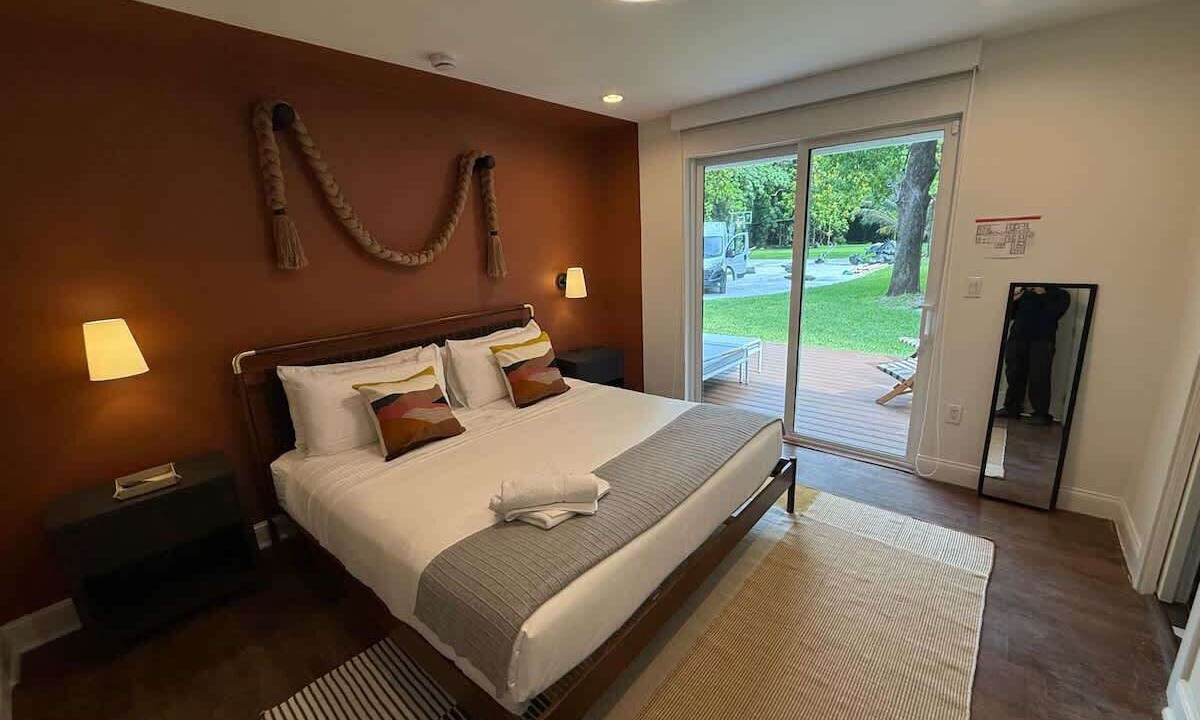 Photo of Bedroom in Davie