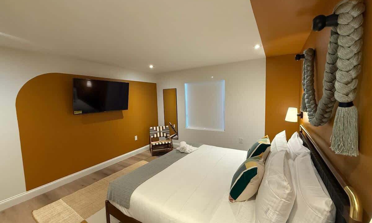 Photo of Bedroom in Davie