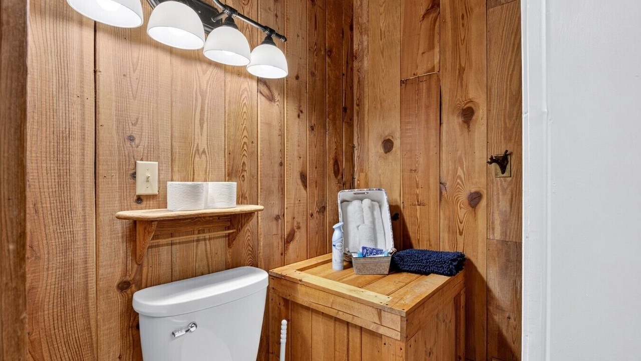 Photo of Bathroom in Pickens