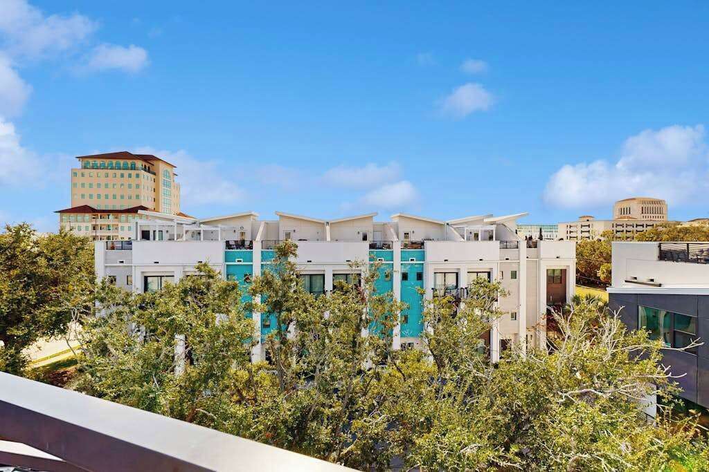 Photo of Outdoor in Downtown