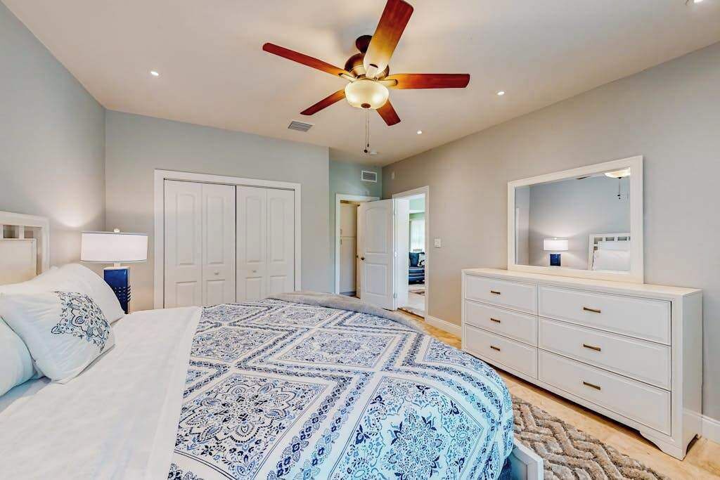 Photo of Bedroom in Bayou Oaks