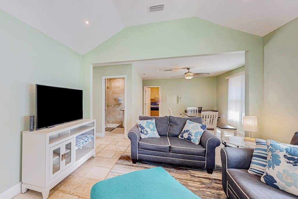 Photo of Livingroom in Bayou Oaks