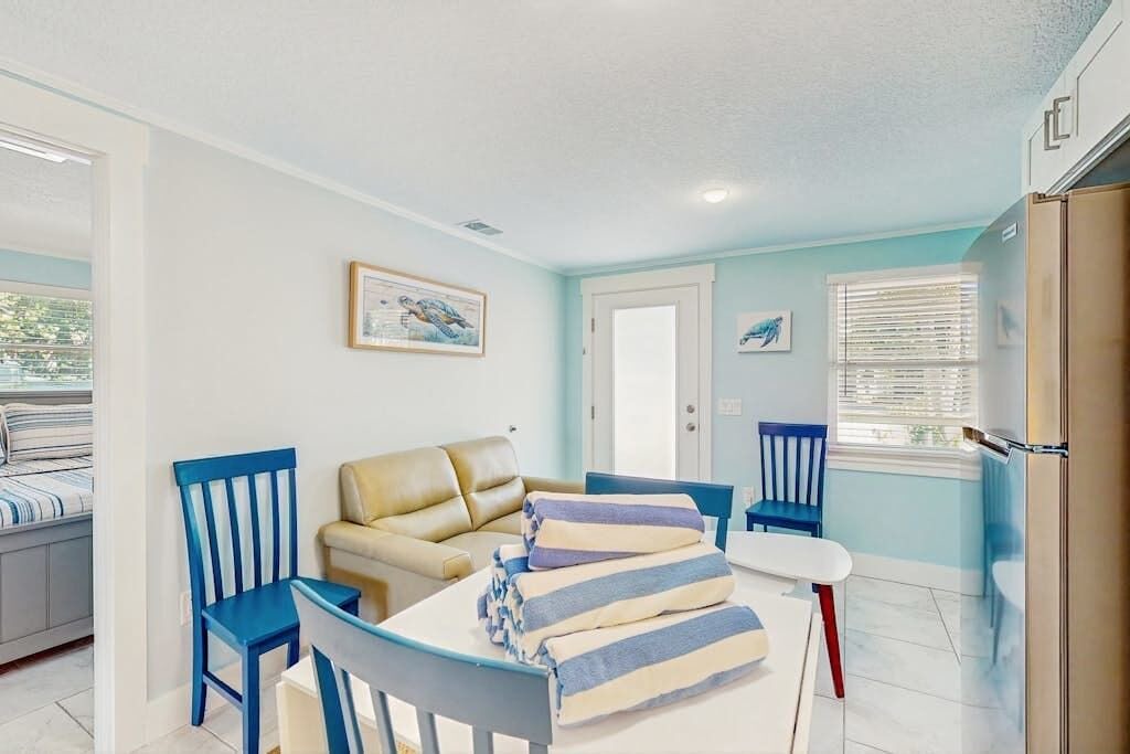 Photo of Livingroom in Holmes Beach