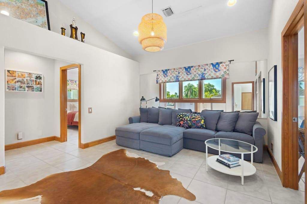 Photo of Livingroom in Bayshore Gardens
