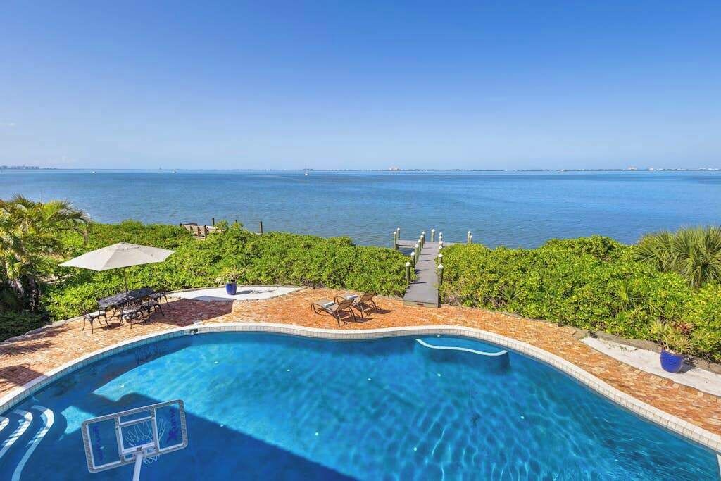 Photo of Outdoor in Bayshore Gardens