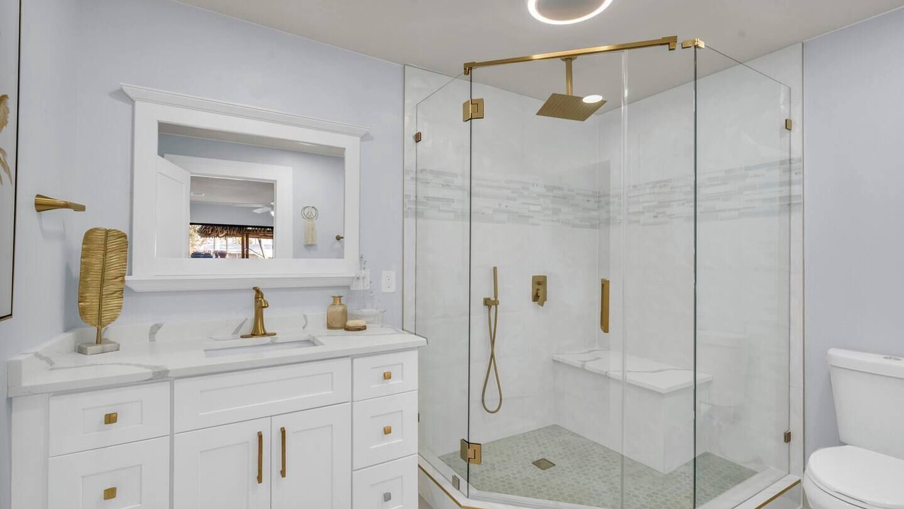 Photo of Bathroom in Yacht Club