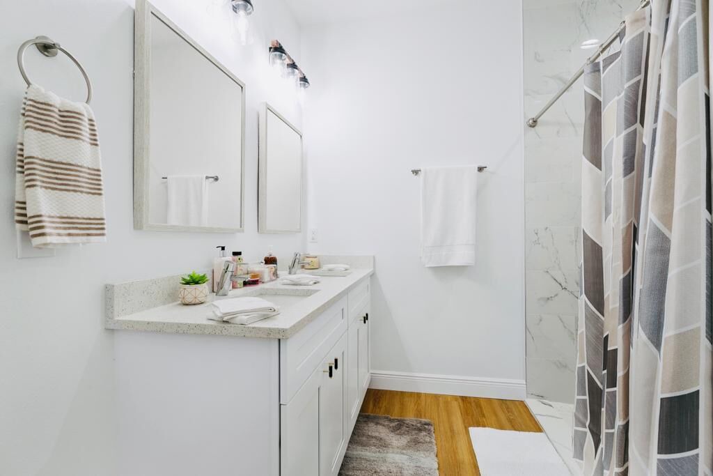 Photo of Bathroom in Gulf Cove
