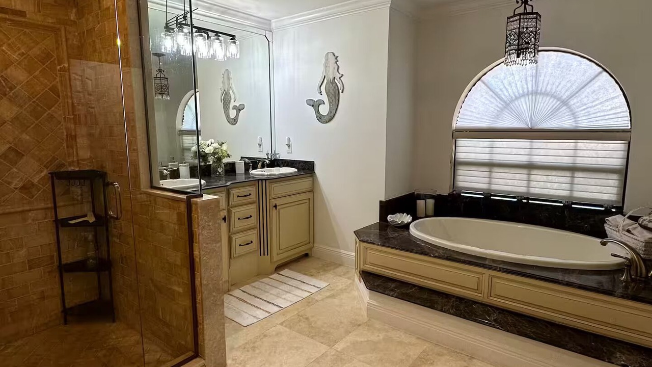 Photo of Bathroom in Gateway