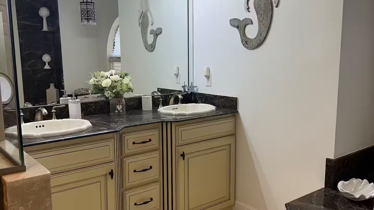 Photo of Bathroom in Gateway