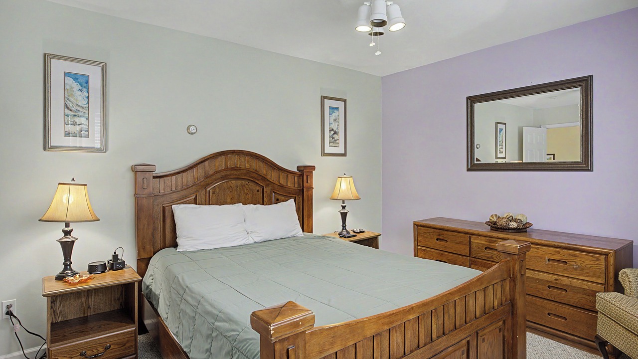 Photo of Bedroom in Warrensburg