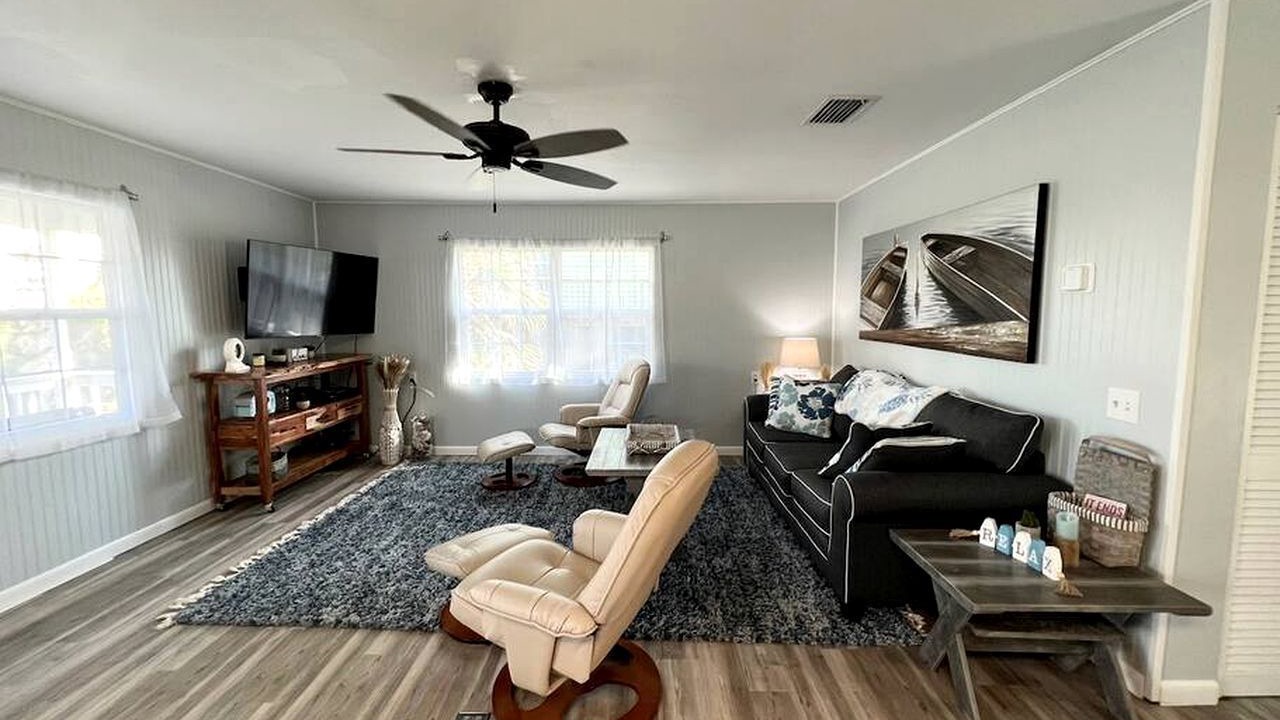 Photo of Livingroom in Placida
