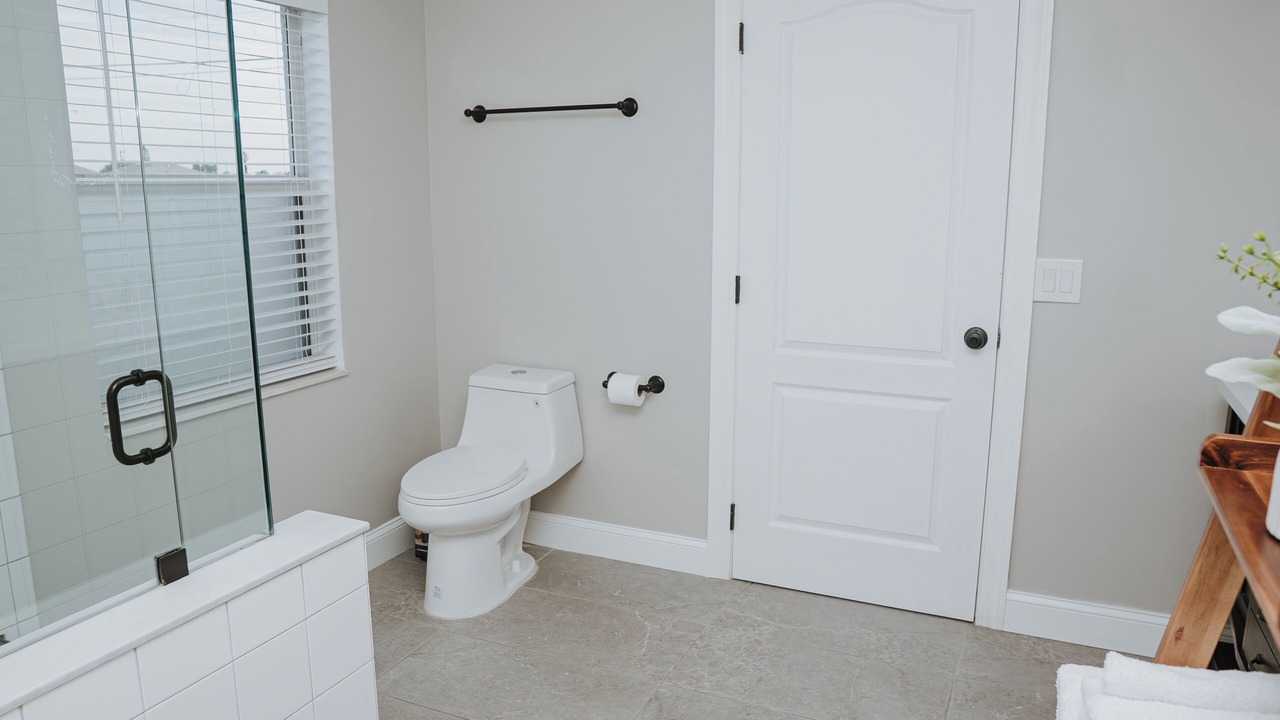 Photo of Bathroom in Diplomat
