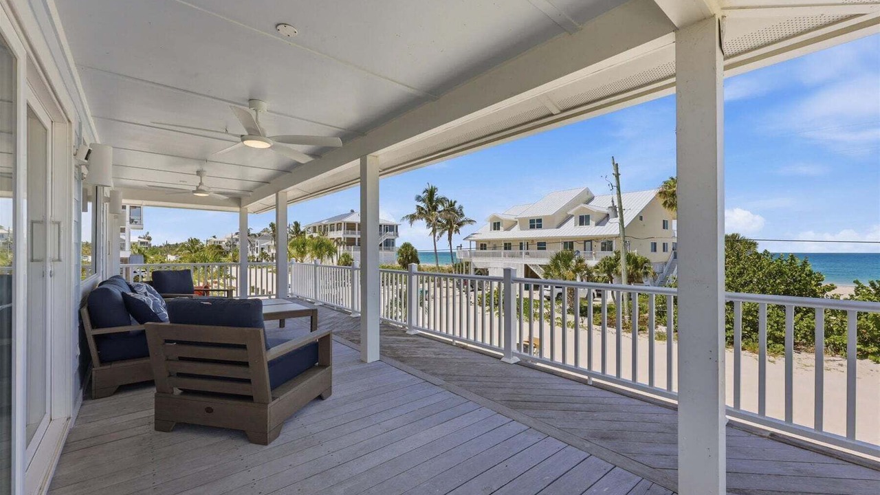 Photo of Patio Balcony in Palm Island