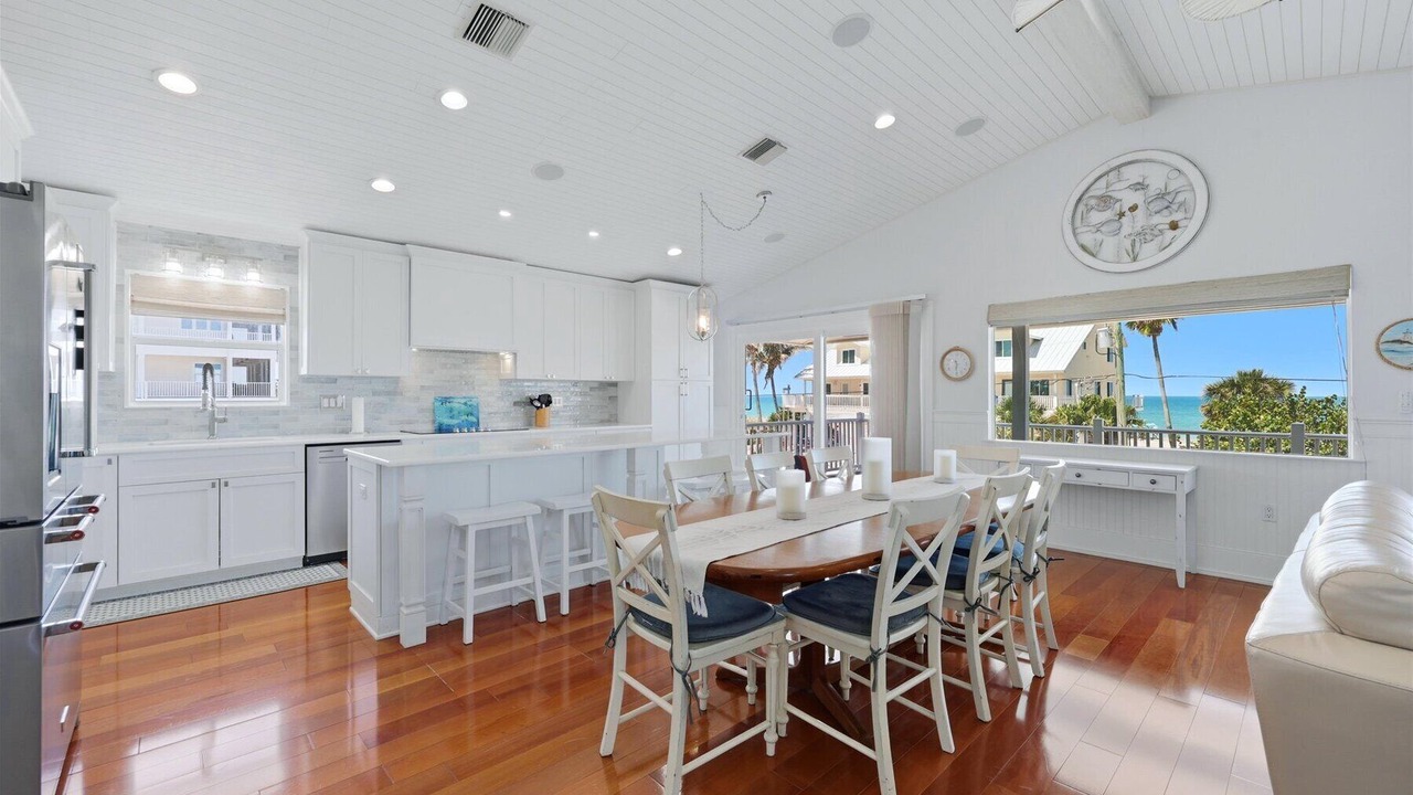 Photo of Kitchen in Palm Island