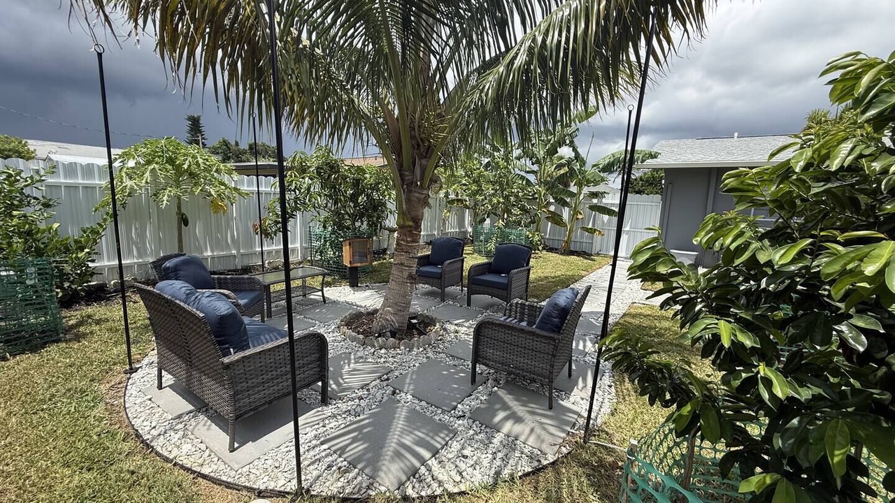 Photo of Patio Balcony in Yacht Club