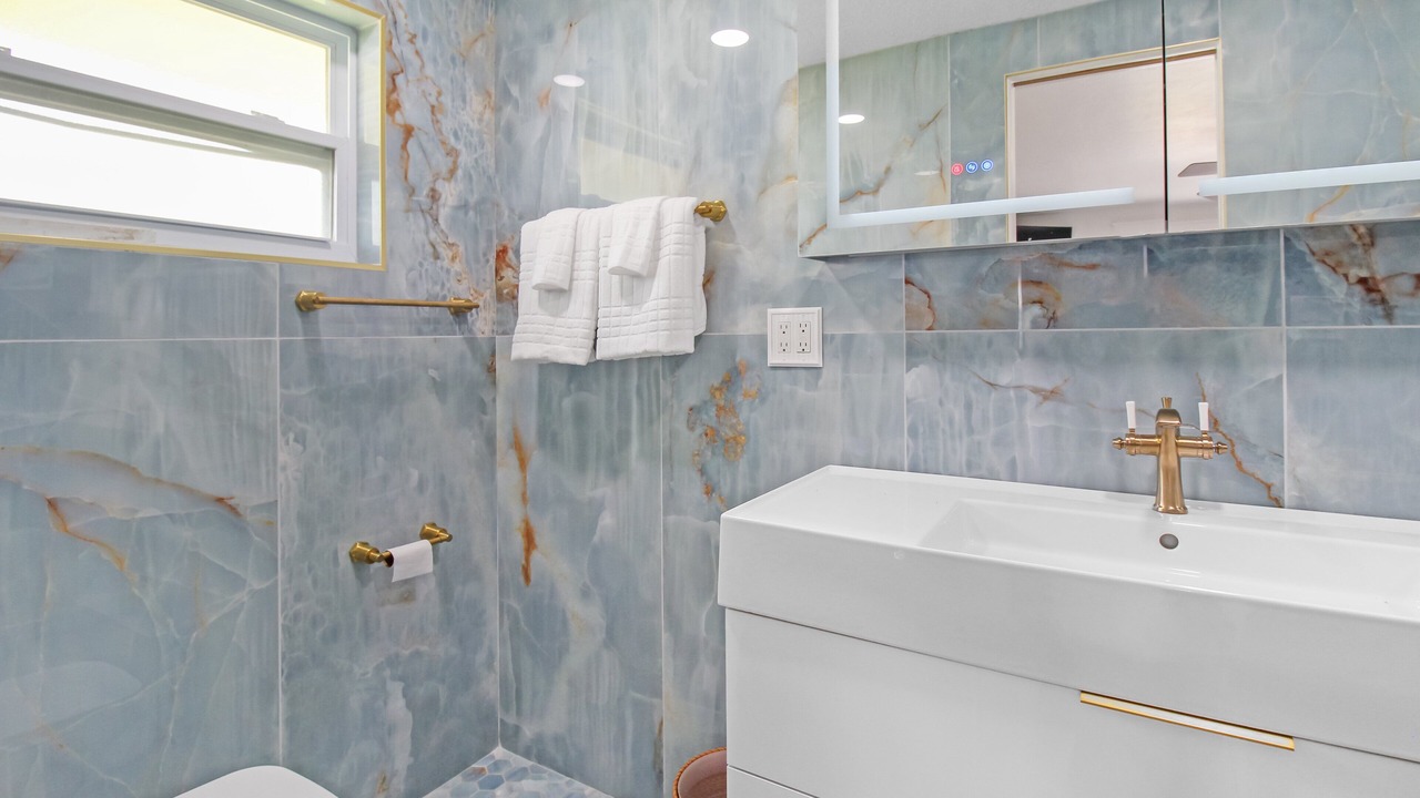 Photo of Bathroom in Harbour Heights
