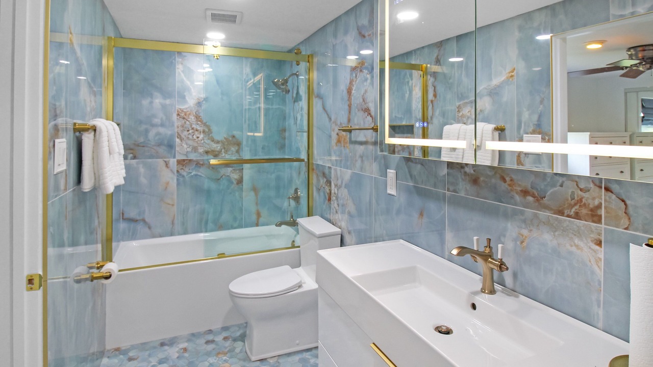 Photo of Bathroom in Harbour Heights