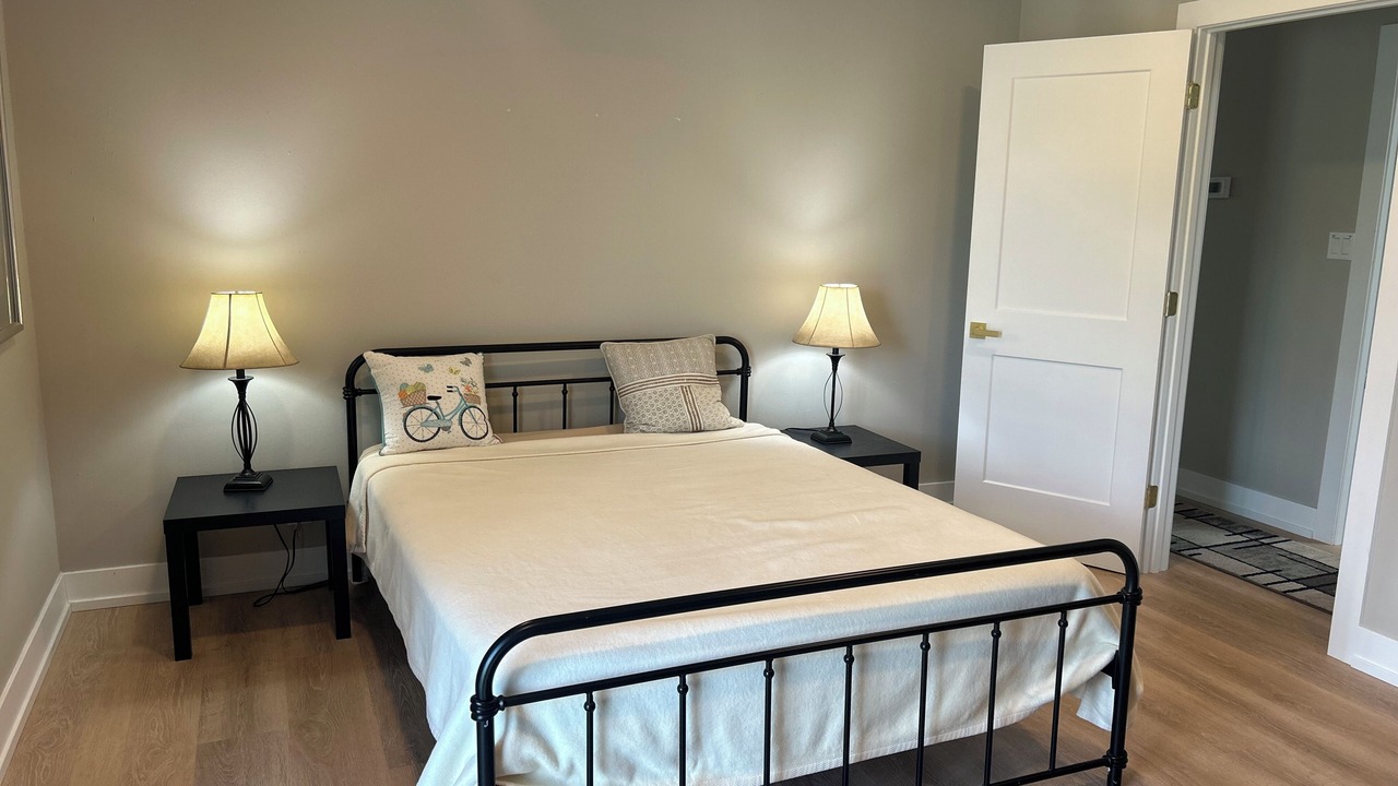 Photo of Bedroom in Warm Mineral Springs