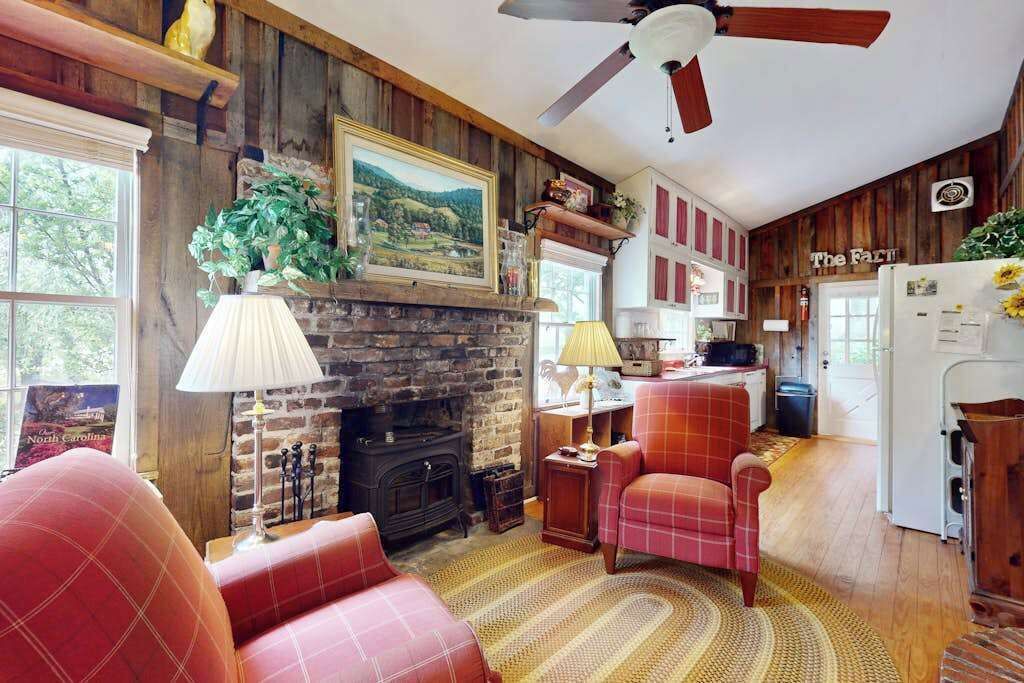 Photo of Livingroom in Horse Shoe