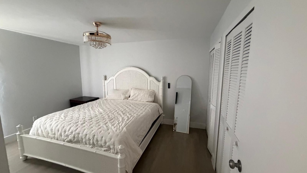 Photo of Bedroom in Diplomat