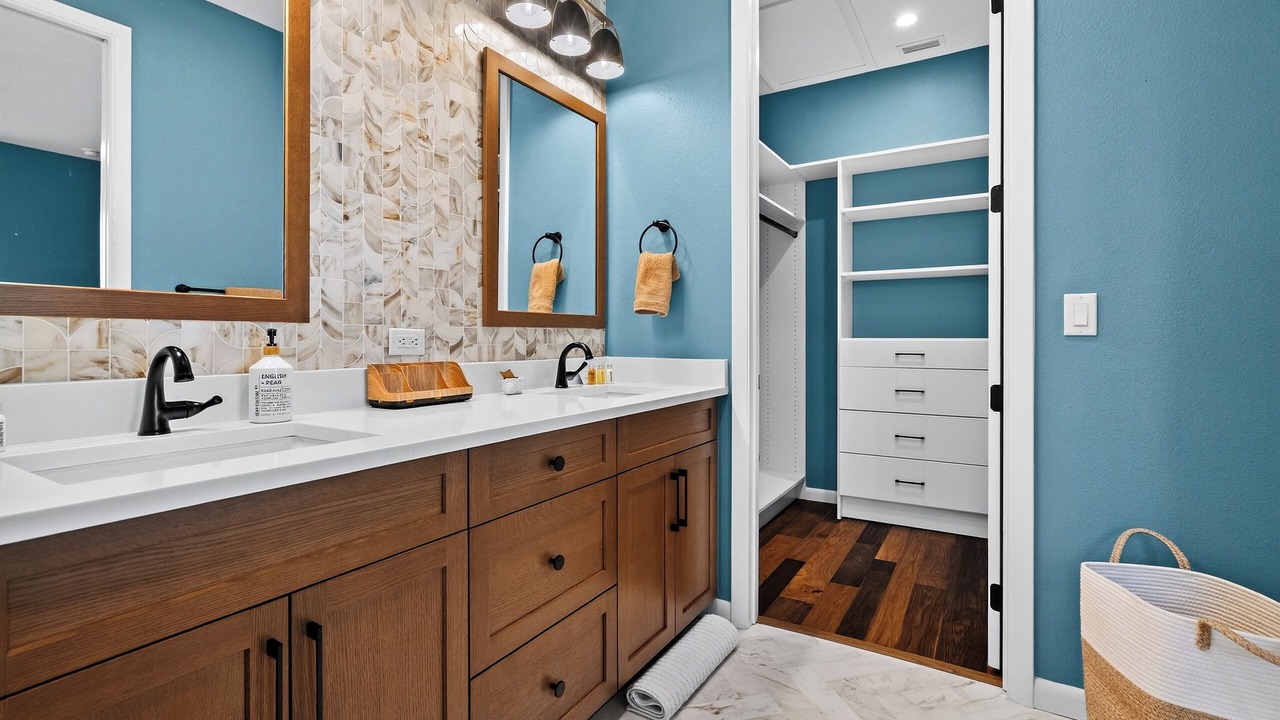 Photo of Bathroom in Bay Esplanade