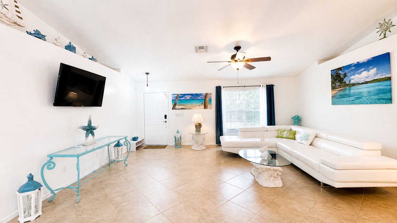 Photo of Livingroom in Diplomat