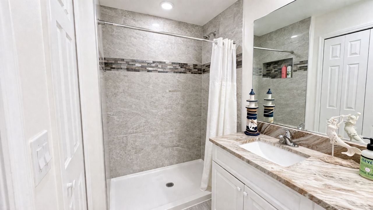 Photo of Bathroom in Diplomat