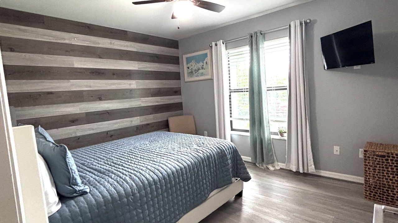 Photo of Bedroom in Sunshine