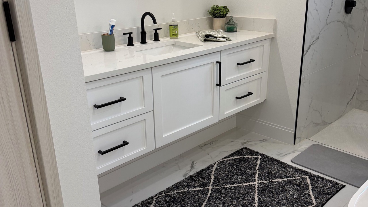 Photo of Bathroom in Pine Valley