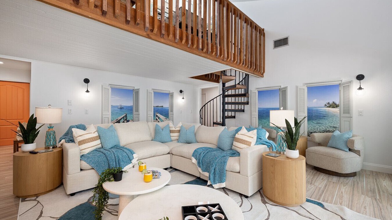 Photo of Livingroom in Trailer Estates