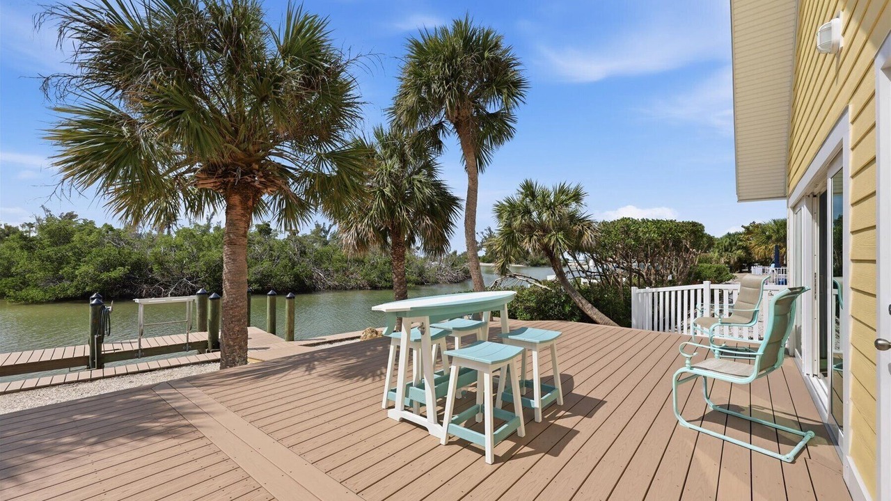 Photo of Outdoor in Palm Island