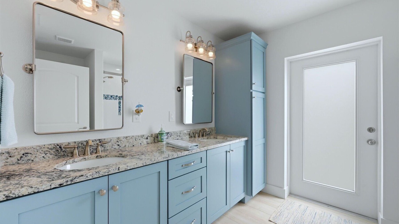 Photo of Bathroom in Palm Island
