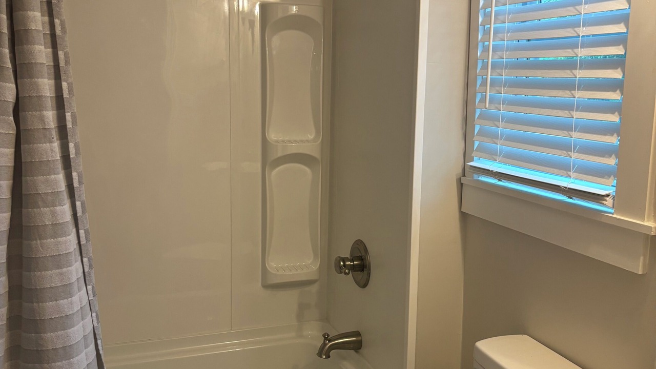 Photo of Bathroom in Dunean