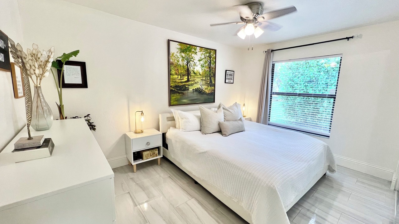 Photo of Bedroom in Central Naples