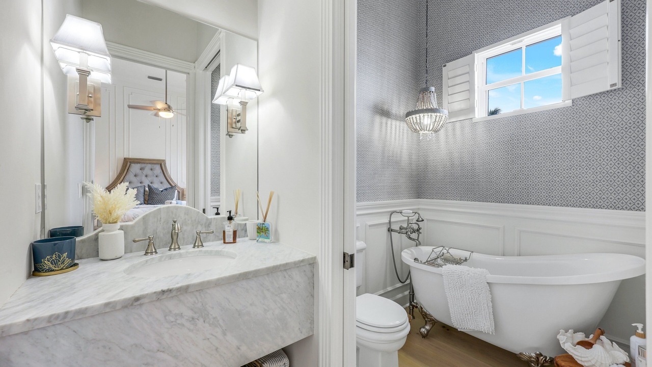 Photo of Bathroom in Bonita Springs