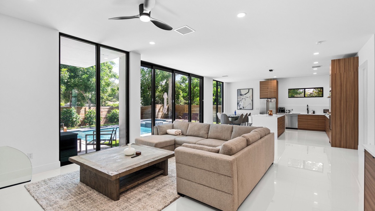Photo of Livingroom in Southgate