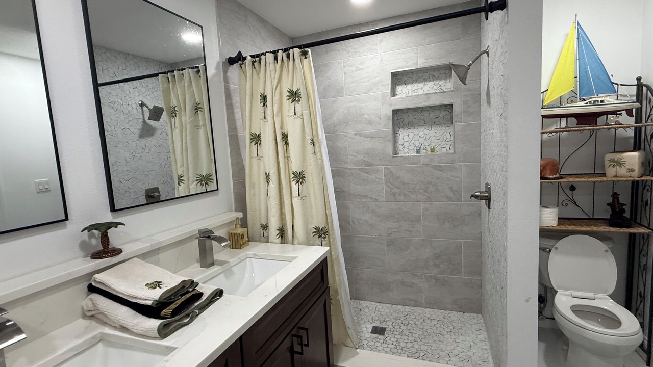 Photo of Bathroom in Fort Myers Shores